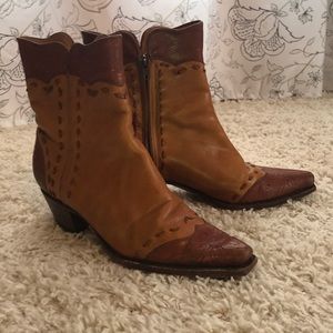 Charlie 1 Horse Western Booties